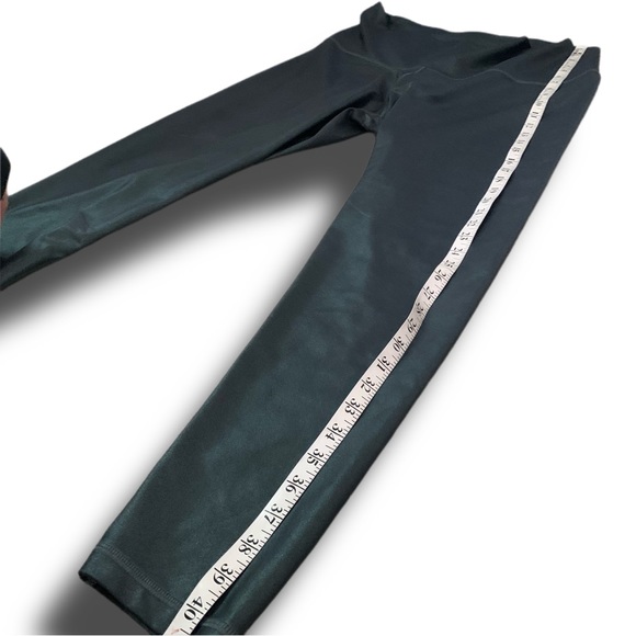 Plus Size Black High-Waisted Workout Dri Fit Leggings - Picture 8 of 12